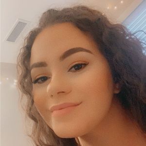 Meet your Posher, Maria c